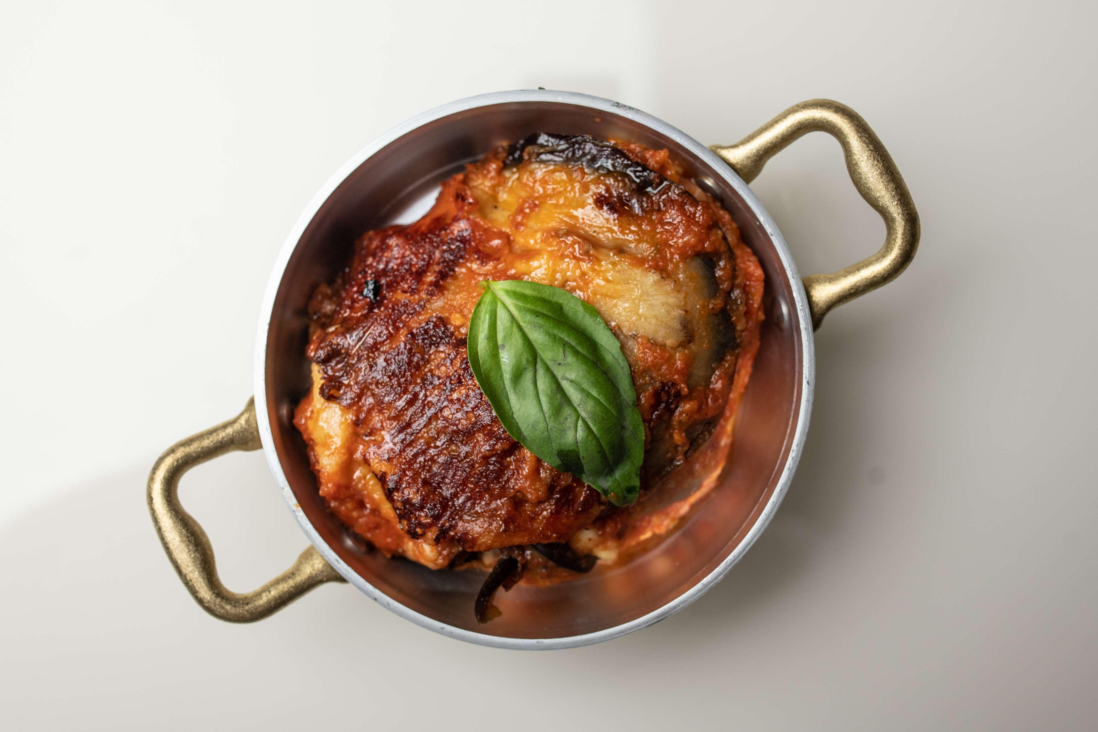 Radisson Collection Hotel, Palazzo Nani Venedig Exteriör bild Aubergine parmigiana