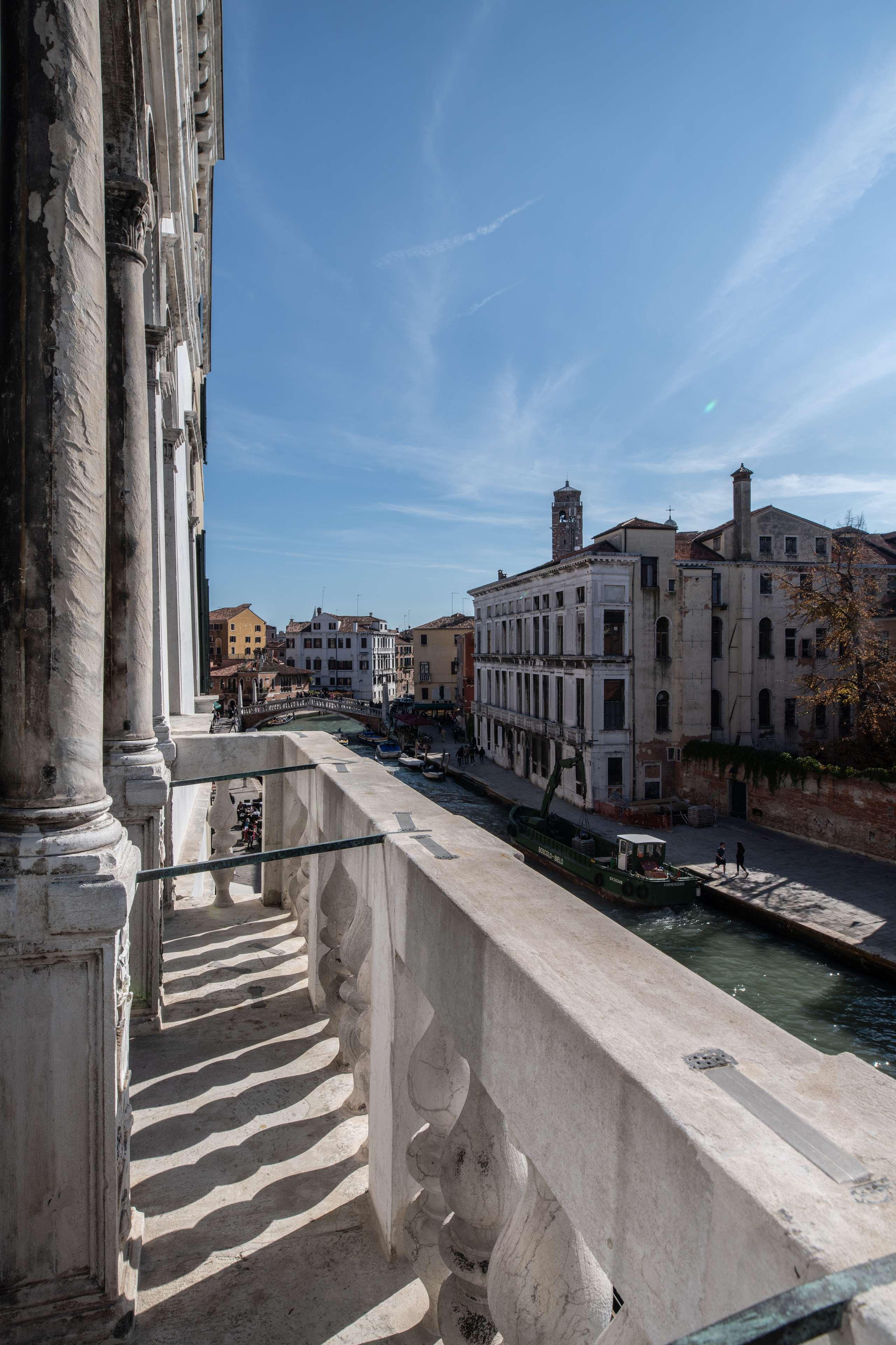Radisson Collection Hotel, Palazzo Nani Venedig Exteriör bild The Canal Vena
